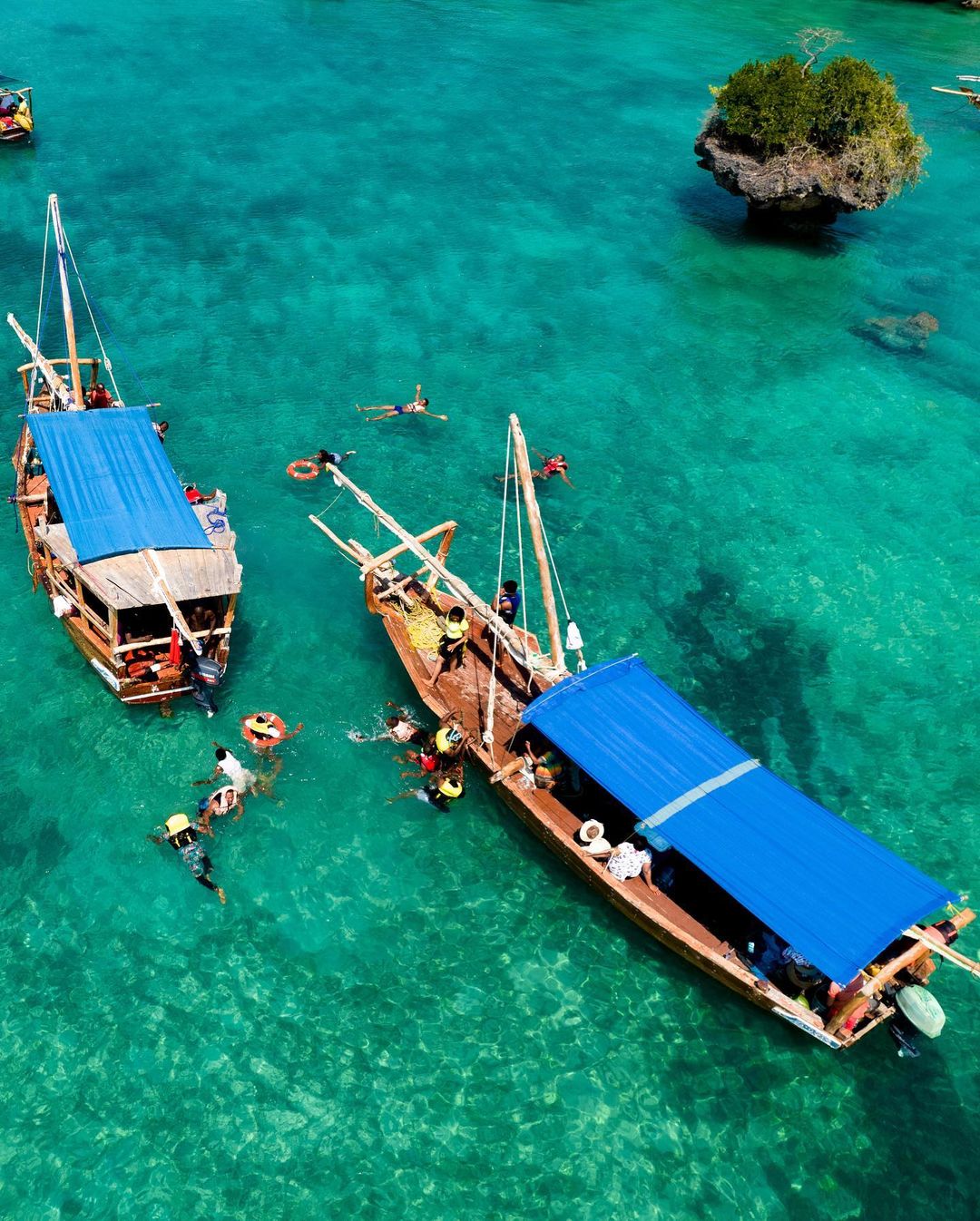 Safari Blue tour thumbnail